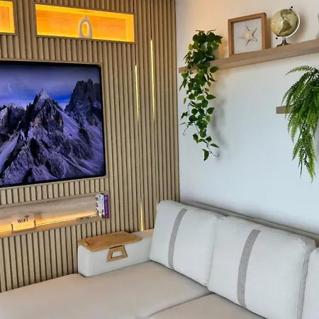 Apartamento Amplio Familiar Con Vista Al Mar En